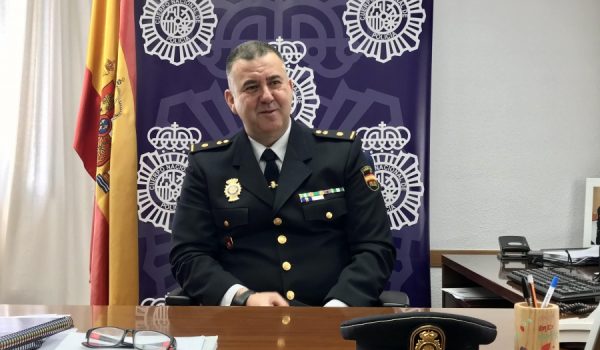 Fernández ha atendido realizado hoy en su despacho la primera entrevista desde que llegó a nuestra ciudad