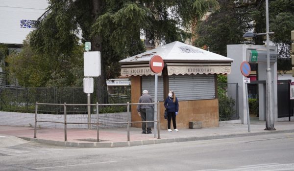 Los sanitarios continúan realizándose estos días test serológicos, y por el momento la cifra de positivos no alcanza el 4% de los casos.