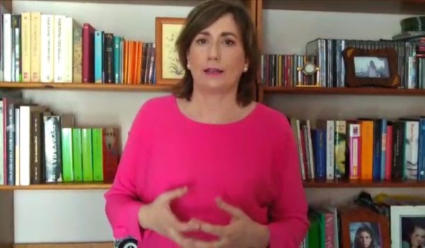 La portavoz socialista propone involucrar a todas las formaciones en el diseño de un plan que contemple medidas sociales y económicas.