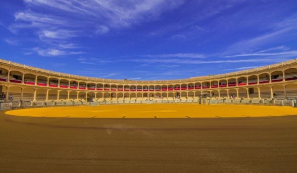 Pedro Romero de Ronda y José Delgado Pepe Hillo de Sevilla, torearon en la primera corrida de la Plaza de Toros.