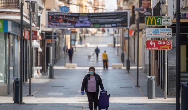 La Fase I contempla la apertura de comercios bajo estrictas medidas de seguridad entre otros permisos.