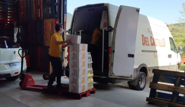 Productos del Castillo ubica su almacén cerca de la calle San Acacio.