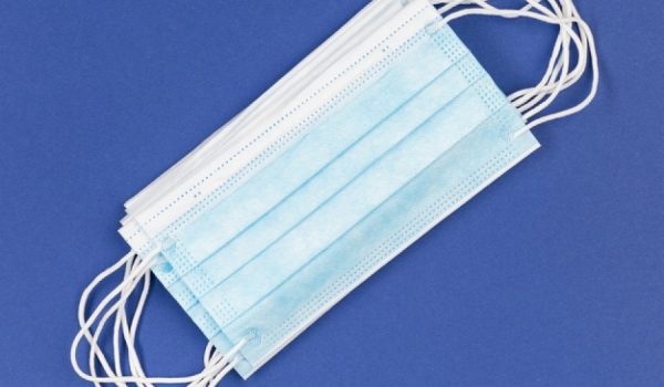 Las mascarillas se comercializarán en grandes superficies y la compañía pretende cerrar contratos con sanitarios.