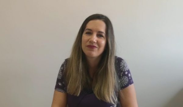 La psicóloga clínica María Rosario Del Corral recomienda evitar la "sobreinformación" relacionada con el coronavirus.