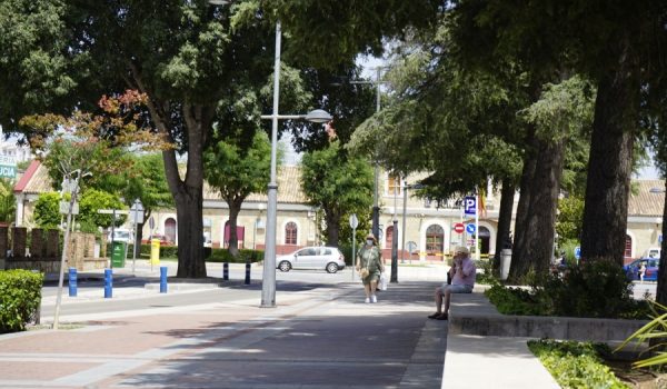 Hasta la fecha es posible prescindir de la mascarilla en espacios públicos mientras pueda garantizarse una distancia mínima de un metro y medio entre personas, algo que podría cambiar en los próximos días.