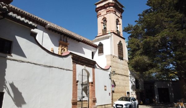 Antes de la pandemia, los turistas que visitaban el barrio de La Ciudad, se dejaban caer por el Convento de las Clarisas para adquirir sus dulces artesanos.
