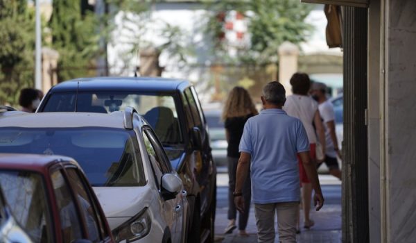 Epidemiología evalúa el posible aislamiento de 20 sanitarios por posible contacto con casos confirmados de COVID-19.