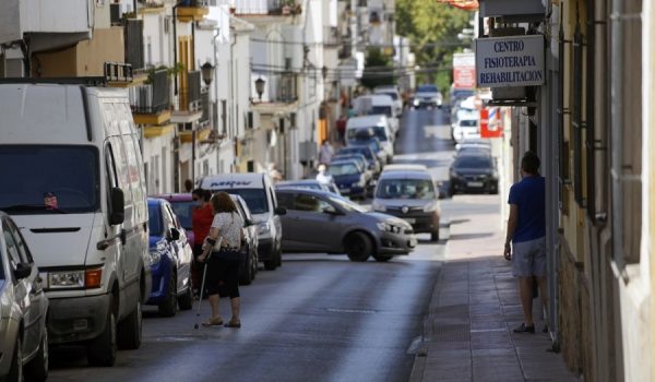 Un total de ocho pacientes que han dado positivo en pruebas PCR continúan ingresados en el Hospital Comarcal y otros dos han ingresado con sospecha de ser portadores del virus.