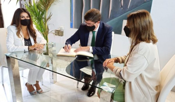 Marín ha calificado de “sorprendentes” los datos que ha arrojado en Andalucía el turismo de interior y rural, al tiempo que ha confiado en que los favorables registros se mantengan de cara al otoño y al invierno.