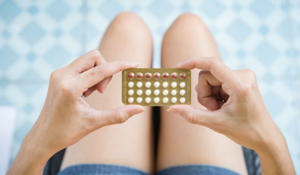 Las pacientes a las que se prescriba el tratamiento de anticonceptivo oral deben consumir una pastilla diaria salvo una semana al mes, como indica en cada caso el prospecto.