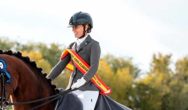 Pese a las consecuencias de la crisis sanitaria, la rondeña pudo competir en Segovia el pasado mes de agosto con su potro de cuatro años Drago.