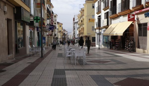 La actividad considerada no esencial deberá interrumpirse a partir de las 18.00 horas.