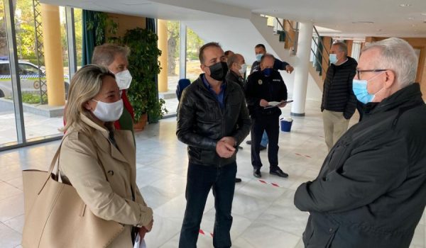 El vestíbulo del Teatro Municipal Vicente Espinel será uno de los lugares donde se realizarán las pruebas, junto con el Centro de Mayores ubicado en el Polígono El Fuerte.