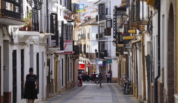 En las últimas dos semanas se ha diagnosticado el COVID-19 a 291 vecinos de Ronda.