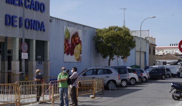 En torno a un centenar de vecinos de Ronda han dado positivo en COVID-19 en las dos últimas semanas.