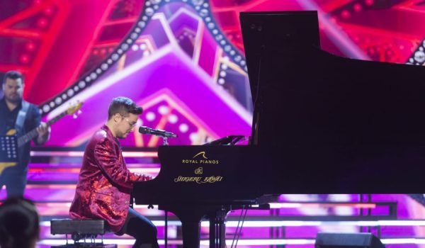 En su última aparición en Tierra de Talento, Nazario Guerrero versionó dos temas de Elton John en un medley que cautivó al jurado.