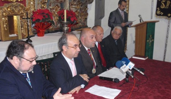 El acto se celebró en la ermita del siglo XVII donde se encuentra la Casa de Hermandad.