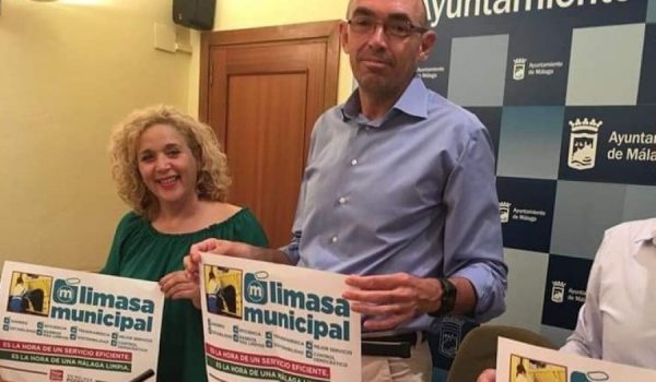 Zorrilla ha renunciado a su cargo como concejal tras aceptar un puesto en la Diputación de Málaga como abogado de sus servicios jurídicos.