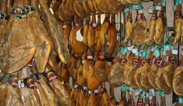 El jamón es uno de los productos estrella en las comidas navideñas.