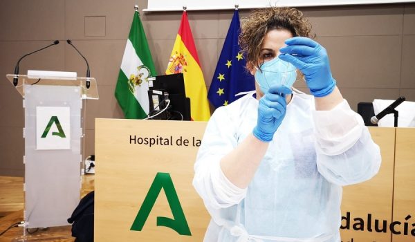 La vacuna de Astra Zeneca únicamente se administrará a pacientes de entre 65 y 60 años en la comunidad, tras la recomendación del Ministerio de Sanidad.