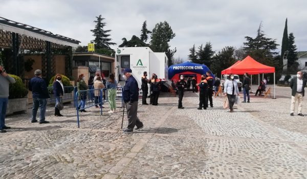 Alrededor de 400 vecinos de Ronda recibirán la vacuna de Astra Zeneca este viernes.