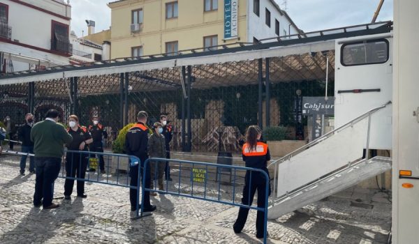 En unas horas conoceremos los resultados de un nuevo cribado masivo que en estos momentos de lleva a cabo en la Plaza Teniente Arce.