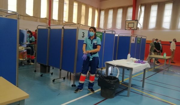 La actividad deportiva se suspenderá en los pabellones del Polideportivo Municipal El Fuerte hasta el mes de octubre, como ha dado a conocer la alcaldesa de Ronda.