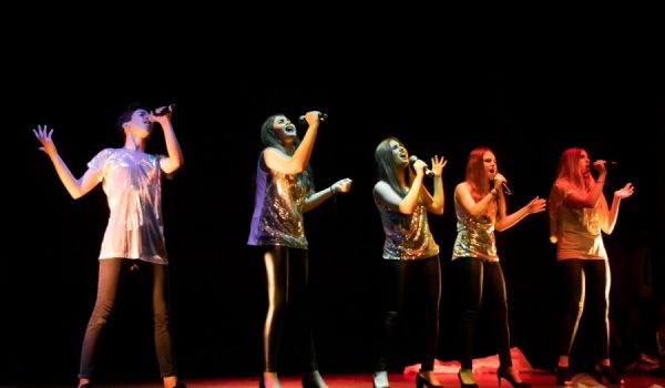 La puesta en escena del quinteto que interpretó Euphoria le valió su pase a la final.