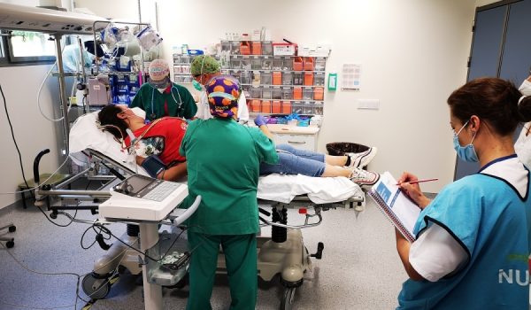 En esta actividad se han involucrado profesionales de la atención prehospitalaria e intrahospitalaria.