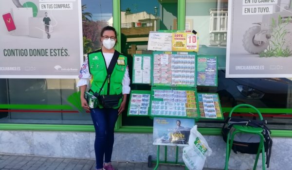 El sueldazo del pasado 29 de mayo es el de mayor cuantía que Isabel María ha tenido la ocasión de repartir desde que trabaja en la ONCE.