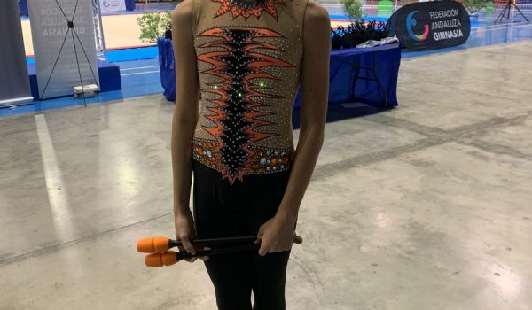 Uno de los aparatos gimnásticos que domina Rubio en sus ejercicios son las mazas.