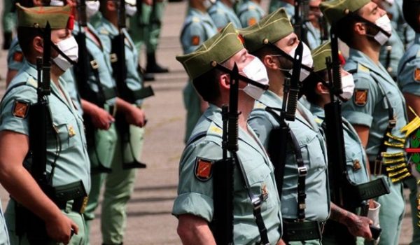 Legionarios del Grupo de Caballería Reyes Católicos, en un acto celebrado recientemente en el Patio de Armas del Cuartel de Ronda