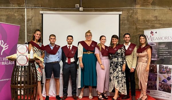 Los alumnos han obtenido conocimientos en el proceso de elaboración y comercialización de los vinos.