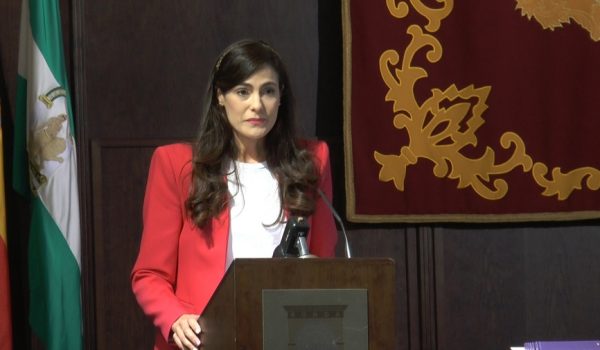 Sandra Pimentel comenzó a escribir Viruania en marzo de 2020 coincidiendo con la irrupción de la pandemia de COVID-19.