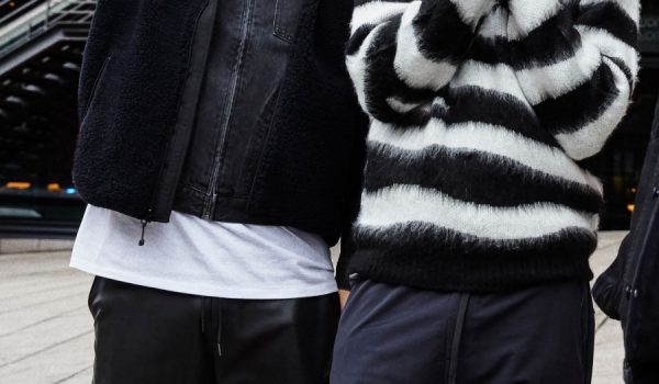 Xavi Road (a la izquierda de la imagen) cuenta que le une a Ronda su amistad virtual con el técnico de sonido José María Tornay.