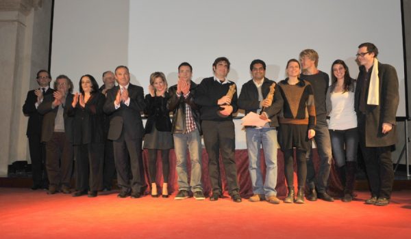 Los directores galardonados, en la ceremonia de entrega de premios.