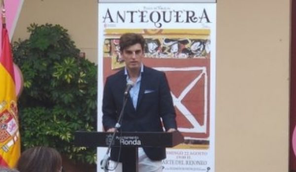 Javier Orozco durante la presentación de la Goyesca de Antequera en el Convento de Santo Domingo de Ronda el pasado mes de julio