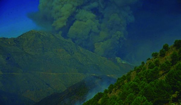 Imagen de diapositiva tomada por Juan Terroba el día del incendio