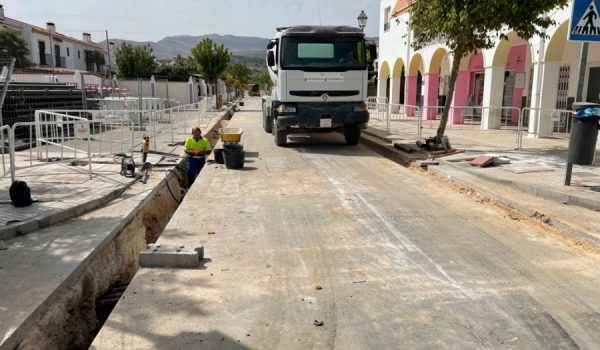 La empresa rondeña Gicoser trabaja en la primera fase de los trabajos en la urbanización de La Planilla.
