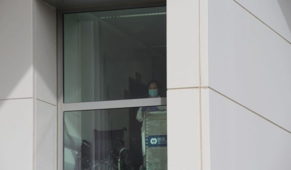 Un total de 12 pacientes con COVID-19 permanecen ingresados en el Hospital Comarcal.