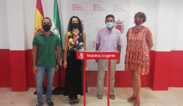 Los socialistas rondeños han querido mostrar su "total apoyo" a estos trabajadores