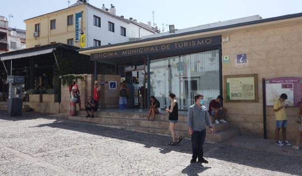 Los usuarios de la Oficina Municipal de Turismo sólo representan a un pequeño porcentaje de la cantidad real de personas que han visitado la ciudad