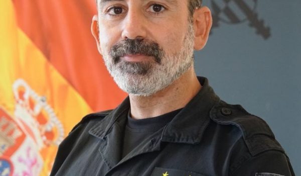 El teniente coronel rondeño es hijo de Antonio Gallego, que fue jefe de la USAC de La Legión durante su etapa en activo