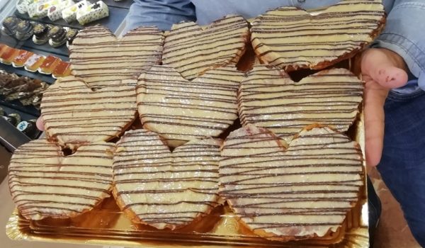 Las palmeras contienen un cremoso de plátano de Canarias con chocolate.