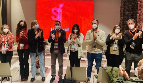 Aguilera recibió el apoyo de cargos provinciales del partido como el secretario provincial Dani Pérez