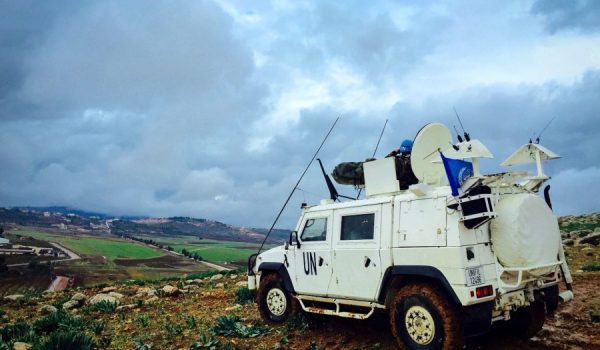 Legionarios de Ronda realizando tareas de observación en la frontera entre Israel y Líbano