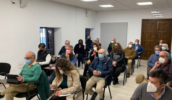 Varios representantes de colectivos pretendían intervenir en el pleno del 18 de febrero y se les negó la palabra, fuera del turno de ruegos y preguntas.