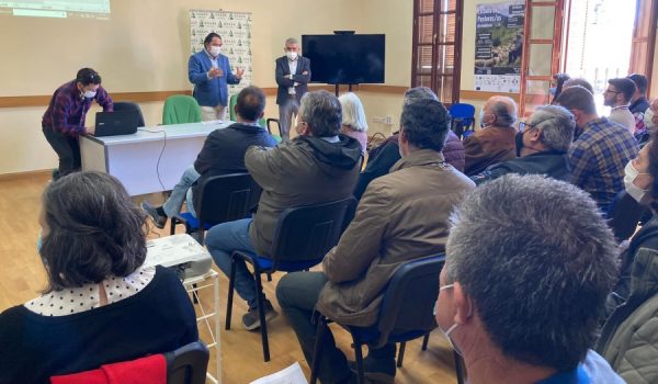 Las ponencias se desarrollaron en el salón de reuniones de la OCA