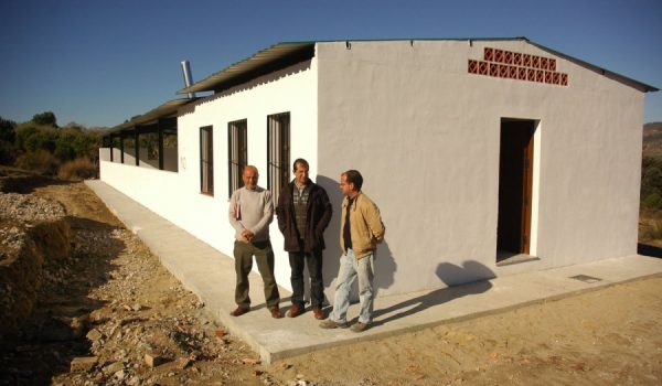 La nueva nave ganadera municipal facilitará la actividad de pastoreo en esta finca.