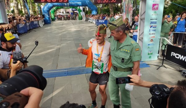 García, en marcha individual, logró superar la meta en menos de nueve horas.